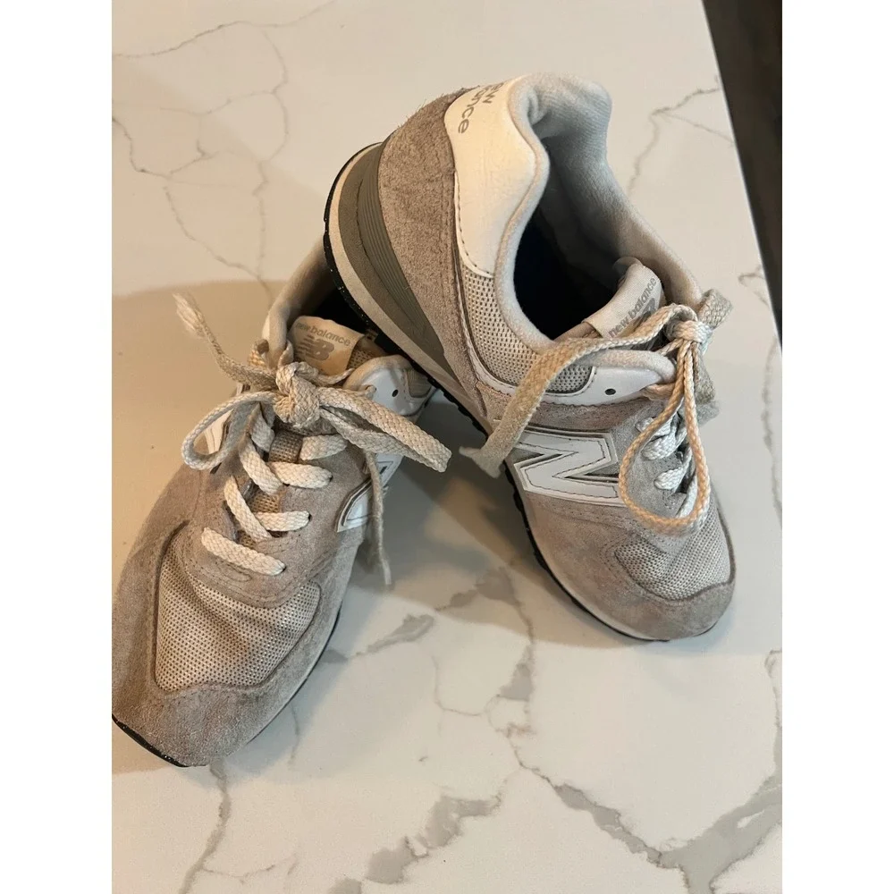 New Balance 574 Kids Grey White Suede Mesh Sneakers PC574EVW Size 3Y